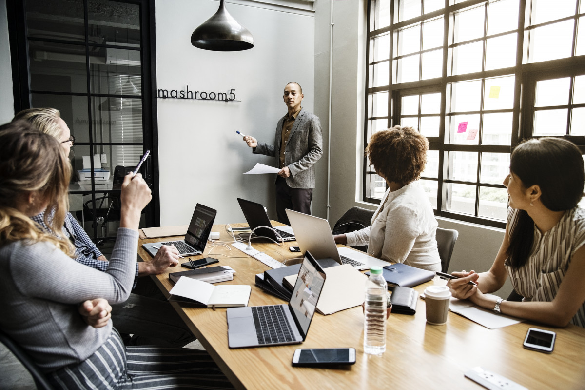 We Provide Best Business Solution in Emirates